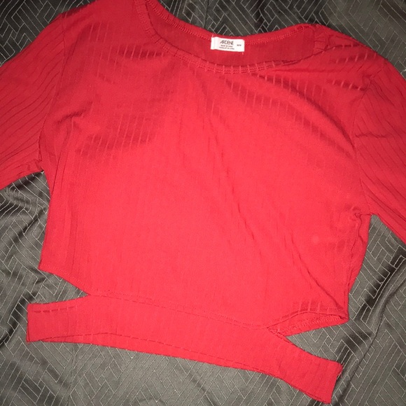 long sleeve crop top - Picture 3 of 4